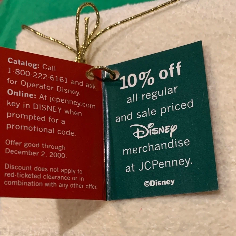 Vintage 2000-JCPenney Cream Festive Towel with Santa Design